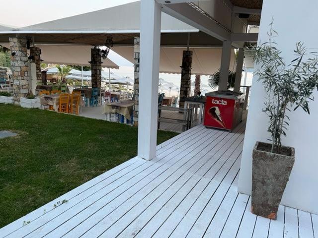 Porto Palio Beach Hotel Палеон-Цифликион Экстерьер фото